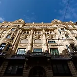 Stylish Central Apartment For The Best City Break