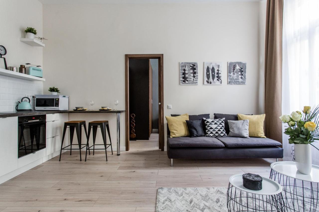 Stylish For The Break * Budapest